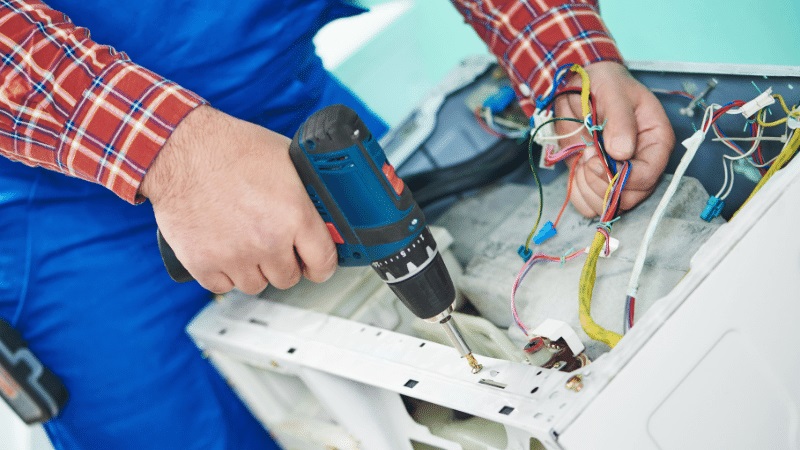 Beşiktaş Hoover Hoover çamaşır makinesi kart tamiri – Su almama arızası orijinal parça ile giderildi. - Teknik servis örneği